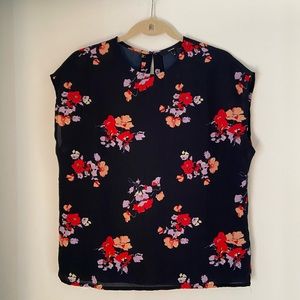 Vero Moda navy floral blouse M